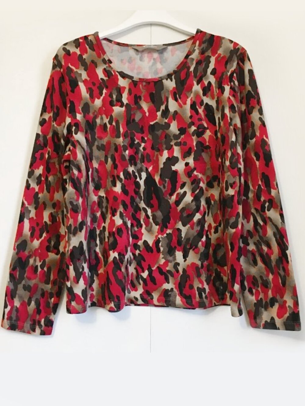 TanJay Red Camo Animal Spot Print Knit Pullover Sweater Leopard Rosettes